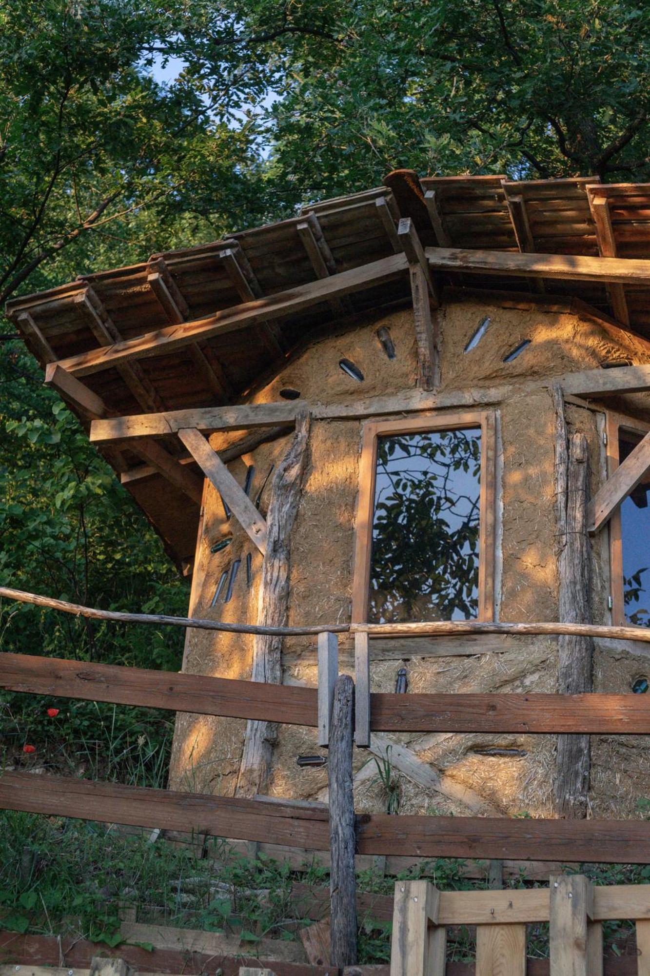 The House In The Village Pellumbas Zewnętrze zdjęcie