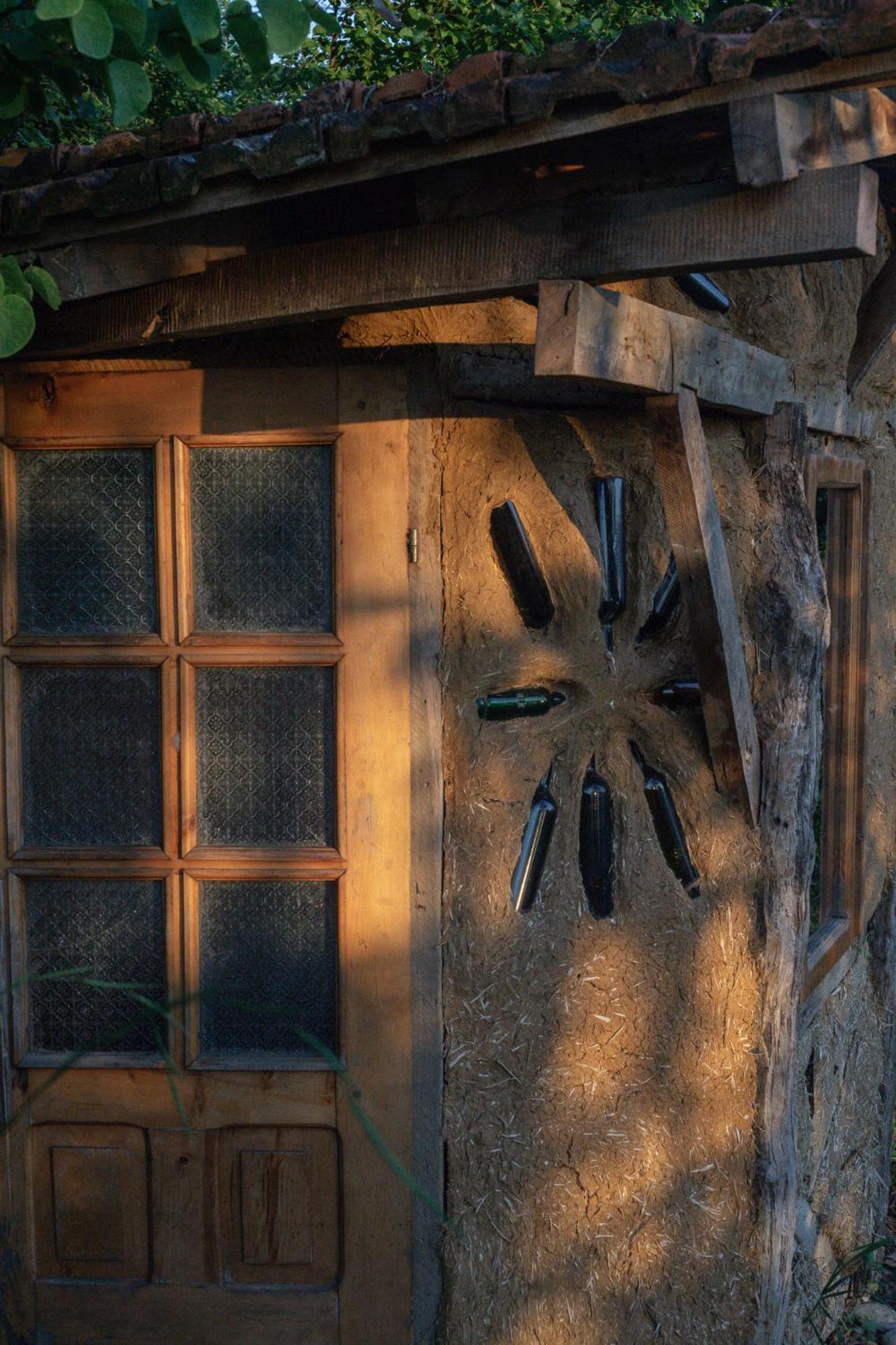 The House In The Village Pellumbas Zewnętrze zdjęcie